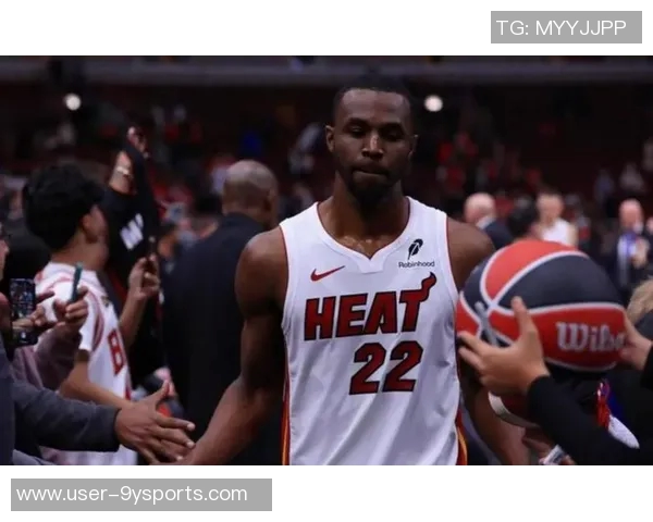 维金斯盛赞狄龙表现出色展现个人风格全方位得分能力令人印象深刻